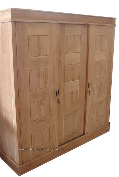 Sisi harga pintu geser kayu memang memiliki perbedaan dengan yang kovensional. almari pakaian pintu sliding geser minimalis jati jepara ...