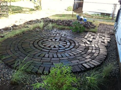 It's time to rethink your outdoor oasis and get some new patio ideas. 40+ Pebble Patio Ideas (36) | Pebble patio, Small patio ...