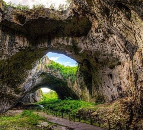 Devatashka Cave Bulgaria Места для путешествий Натуральный Идеи для