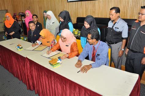 Majlis konvokesyen kolej komuniti negeri johor 2019 tarikh : Kolej Vokasional Seri Iskandar : KURSUS PENGURUSAN ...