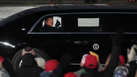 Trumps Omaha Rally Left Attendees Stranded In The Cold As Some Were