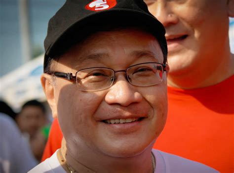 Duterte's claim that pldt owes the government p8 billion. Ngampleng: December 2011