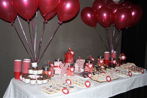 Ejemplos, fotos y consejos6 min read. Las reinas de las tartas Fondant: Mesa de dulces en rojo ...