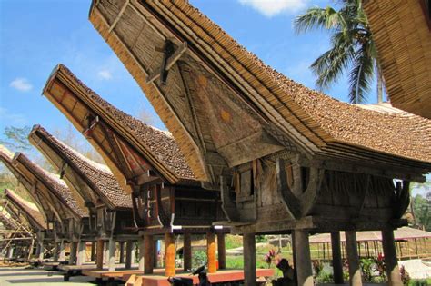√ Rumah Adat Sulawesi Selatan : Ciri Khasnya + Gambar [LENGKAP]