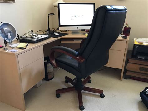 Check out our nice desk chair selection for the very best in unique or custom, handmade pieces well you're in luck, because here they come. Nice Corner Computer Desk With Black Office Chair (Note ...