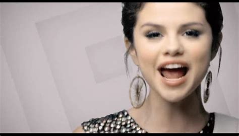 Selena Gomez Naturally Screencaps Selena Gomez Image 19406058