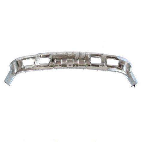 Ss bumper cover fits pretty well on the front en of my 04 avalanche. Chevy Avalanche 2003-2005 Chrome Front Bumper Valance | A1012MDL197 - TopGearAutosport