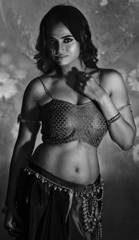 Actress Ramya Pandian Photoshoot
