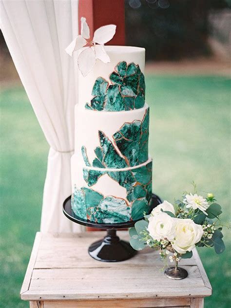 Wedding Trends We Love Geodes And Agates Wedpics Blog Emerald