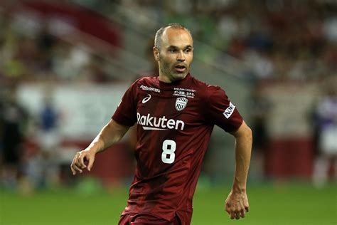 Andrés Iniesta Curls One In From 22 Yards Out For Vissel Kobe