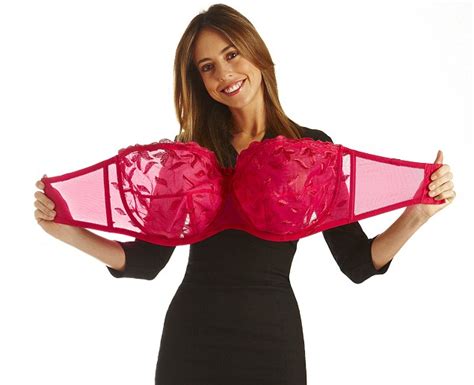 How The Biggest Strapless Bra In The World Gave My Life A Huge Lift Daily Mail Online