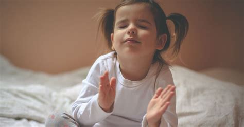 How To Teach Your Little Ones To Pray One Amazing Method