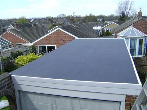 Begin at the bottom and wrap the felt paper around the perimeter of the garage. Flat roofing services in Beckenham | Flat roofing services ...