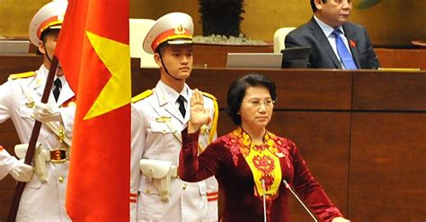 Chủ tịch nước) là nguyên thủ quốc gia của nước cộng hòa xã hội chủ nghĩa việt nam, là người đứng đầu nhà nước việt nam. Bà Nguyễn Thị Kim Ngân trở thành nữ Chủ tịch Quốc hội đầu tiên | Báo Dân trí