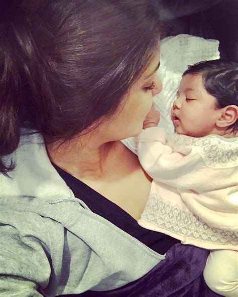 Feeling the love in nyc… Priyanka Chopra Instagram Image in 2017 | Damn Sexy