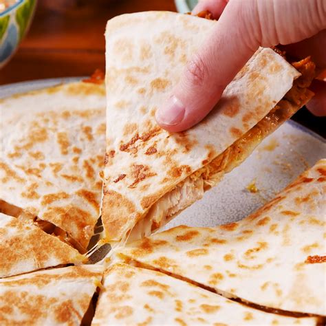 Preheat skillet over medium heat. Copycat Taco Bell Quesadilla | Recipe | tasty food ...