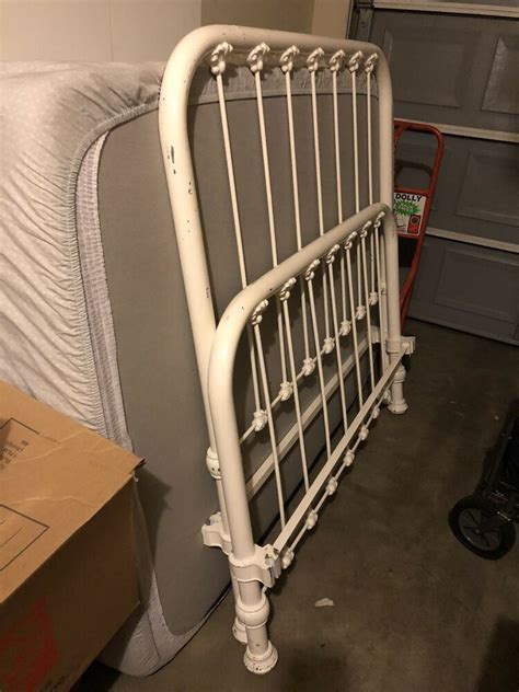 Cast iron skillets can survive for decades or even centuries. Antique Ornate Cast Iron Full Size Bed Frame Headboard ...