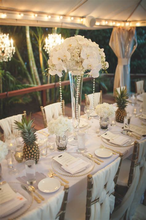 Candles, clocks, decorative storage, frames & display boxes White Centerpieces & Pineapple Décor