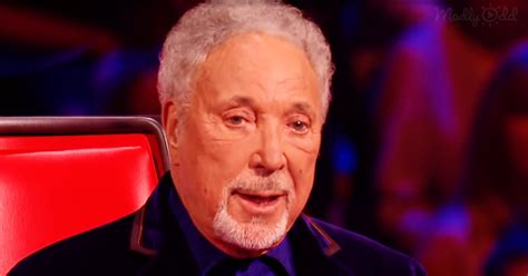 His father was of english descent. Tearful Tom Jones Rises To His Feet and Suddenly Sings ...