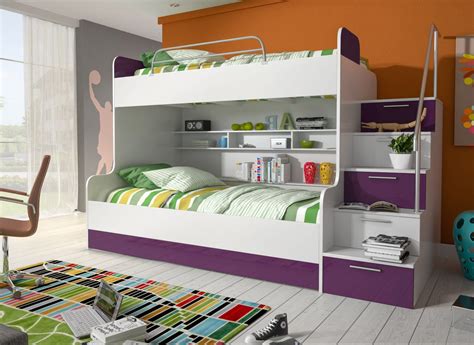 In allen fällen ist die deckenhöhe zu berücksichtigen, hier sollte ein abstand von 90 bis 100 cm eingehalten. Hochbett Geko Grün Kinder Komfort von Hochbett Mit Treppe ...