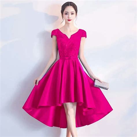 Mengingat sangat jarang pengantin wanita memakai gaun pendek untuk pernikahan. Model Baju Mini Dress Pendek Gaun Pesta Terbaru | RYN Fashion