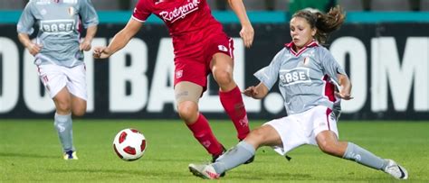 #lieke martens #ned wnt #netherlands wnt #euro2017 #gifs #why u gotta play for b*rca now tho #she's also a no.11 and ughughgguh #lindahl. Fraaie hoogtepunten uit de loopbaan van de jarige Lieke ...