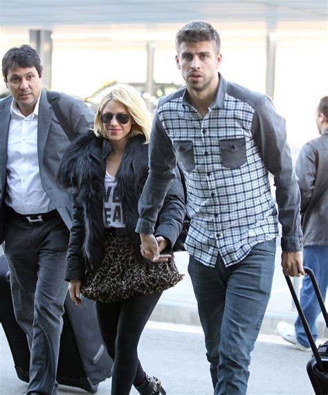 Shakira doesn't want to marry gerard piqué. Shakira Noticias: La visita de Shakira y Piqué a Colombia ...