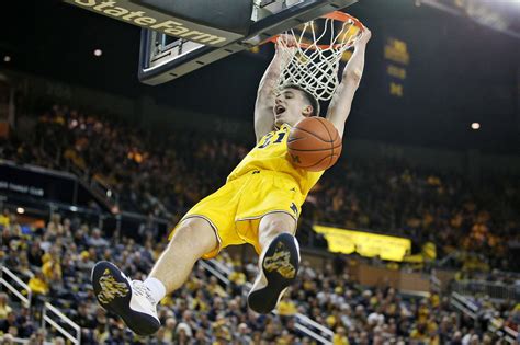 Here a few things to look out for so you can find the right one for you. Michigan basketball will open season against Bowling Green ...