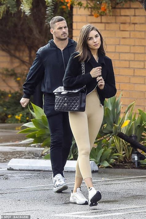 Olivia Culpo Rekindles Her Romance With Danny Amendola Over Sushi After Cheating Scandal Daily