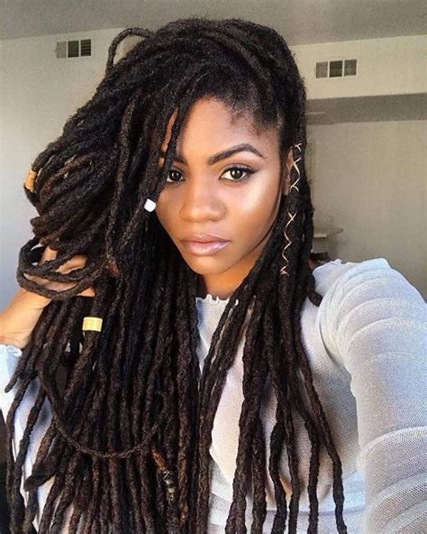 This style is more complex as the dreadlocks have been groomed to look twisted. 1800 best Dreadlock Hairstyles images on Pinterest | Dreadlock hairstyles, Box braids and Dreadlocks