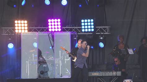 Marti pellow (born march 23, 1965 in clydebank, near glasgow, scotland) is the lead singer of the scottish pop group wet wet wet. Marti Pellow Sweet Surrender @ Bents Park 2019 in 4K - YouTube