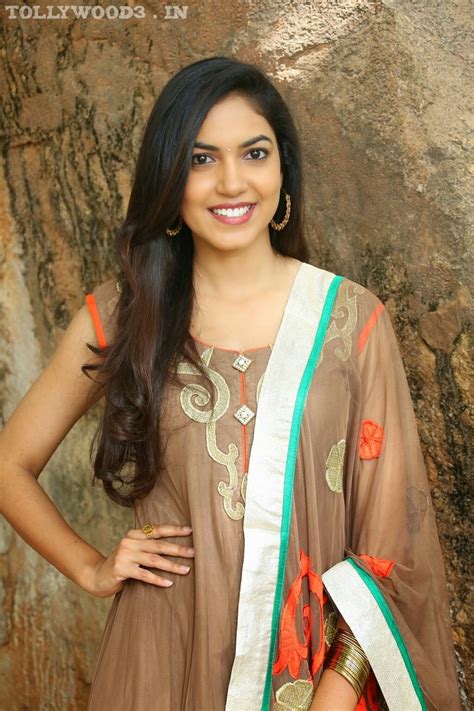 Tollywood Ritu Varma Hd Photos Wallpapers Stills Images Pictures