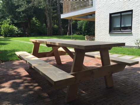 Klassisch designte parkmöbel aus materialien mit geringem wartungsaufwand, wie feuerverzinktem stahl und hoch qualitativem holz. Picknicktisch aus eichenholz online kaufen? Handgefertigt ...