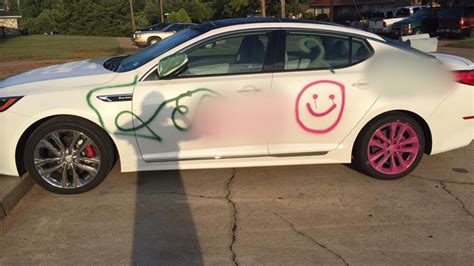 Obscene Graffiti Sprayed On Vehicles In Spring Hill Cbs19tv