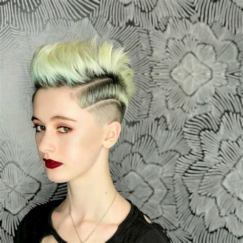 The 21 Edgiest Examples Of Punk Hairstyles Hairstyles Vip