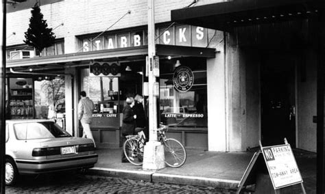 😊 The First Starbucks Opened In 1970 In Seattle Washington Starbucks