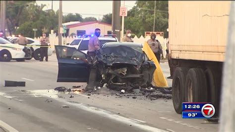Driver Dead After Crash Involving 18 Wheeler In Nw Miami Dade Wsvn 7news Miami News Weather