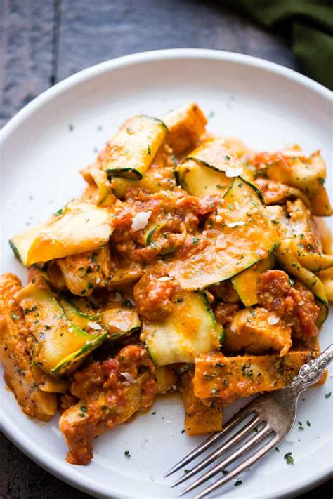 Heat olive oil for for the creamy sauce in the skillet. Vodka Sauce Chicken Zucchini Noodles | Easy Chicken Breast ...