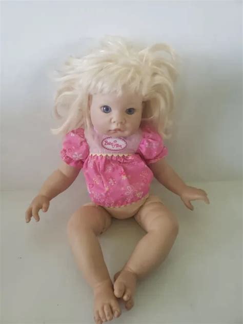 Lee Middleton By Reva Baby Doll Blonde Hair Blue Eyes