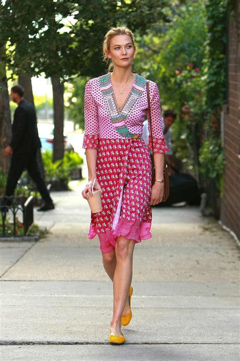 Karlie Kloss In Pink Out In New York 10 Gotceleb
