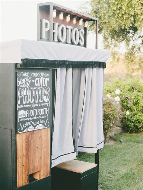 17 Fun Wedding Photobooth Your Guests Will Love Booth Wedding