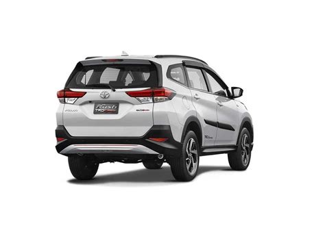 I drive south african cars, suvs and lcvs under what is rush, toyota's latest addition to the local suv park, really? 2018 Toyota Rush Unveiled - Price, Engine, Specs, Features, Interior