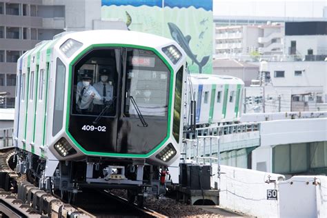 大阪メトロ 新型車両400系が中央線内で訓練を行っています リトルライブラリー