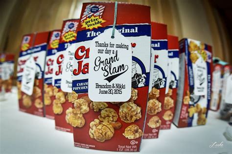 Grand Slam Cracker Jack Favors Photo By Laske Images Wedding Photography At Oak Tree Country