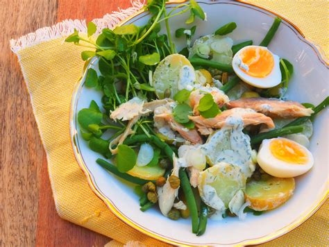 Aardappelsalade met gerookte makreel
