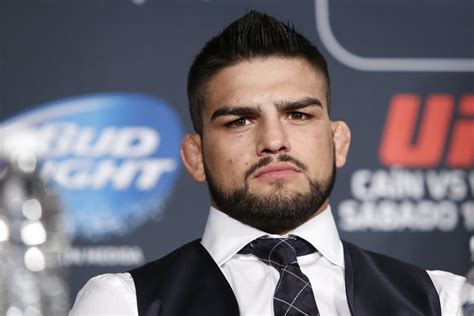 ﻿in 2013, gastelum was picked for 'the ultimate fighter: Kelvin Gastelum 'thinking about getting the 170 belt ...