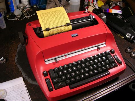 Ibm Selectric Typewriter Red 1961 Antiga