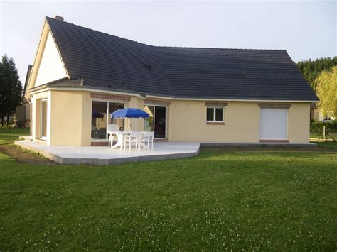 Les routes sont souvent des petites routes de montagnes et quand deux voitures se croisent et bien ça passe à peine ! Où trouver une maison de vacances?
