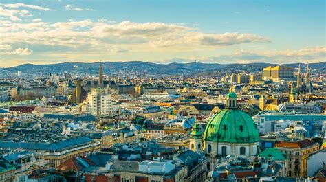 The Essential Travel Guide To Vienna Infographic