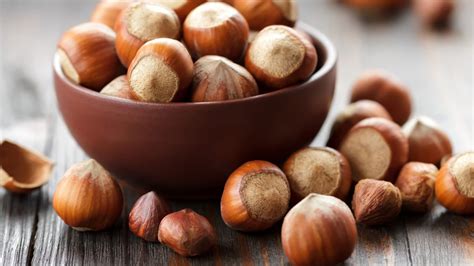 Hazelnut Nutritional Facts And Benefits